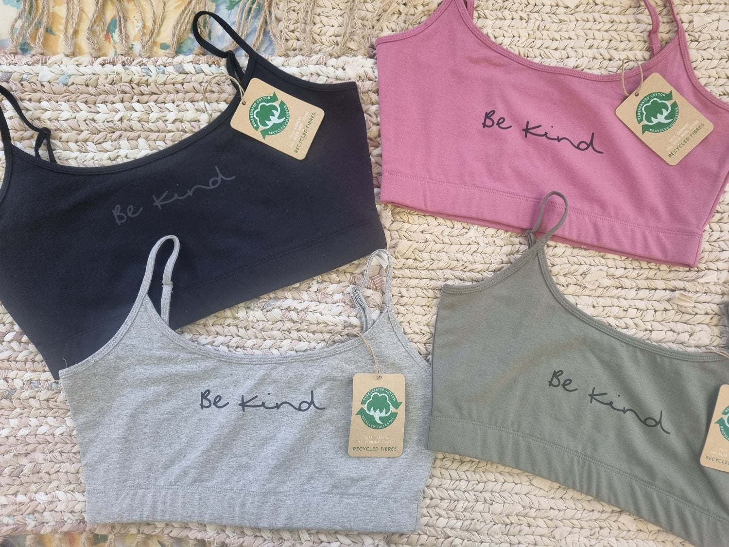Organic T-Shirts and Cropped Tops - Auroras Destination