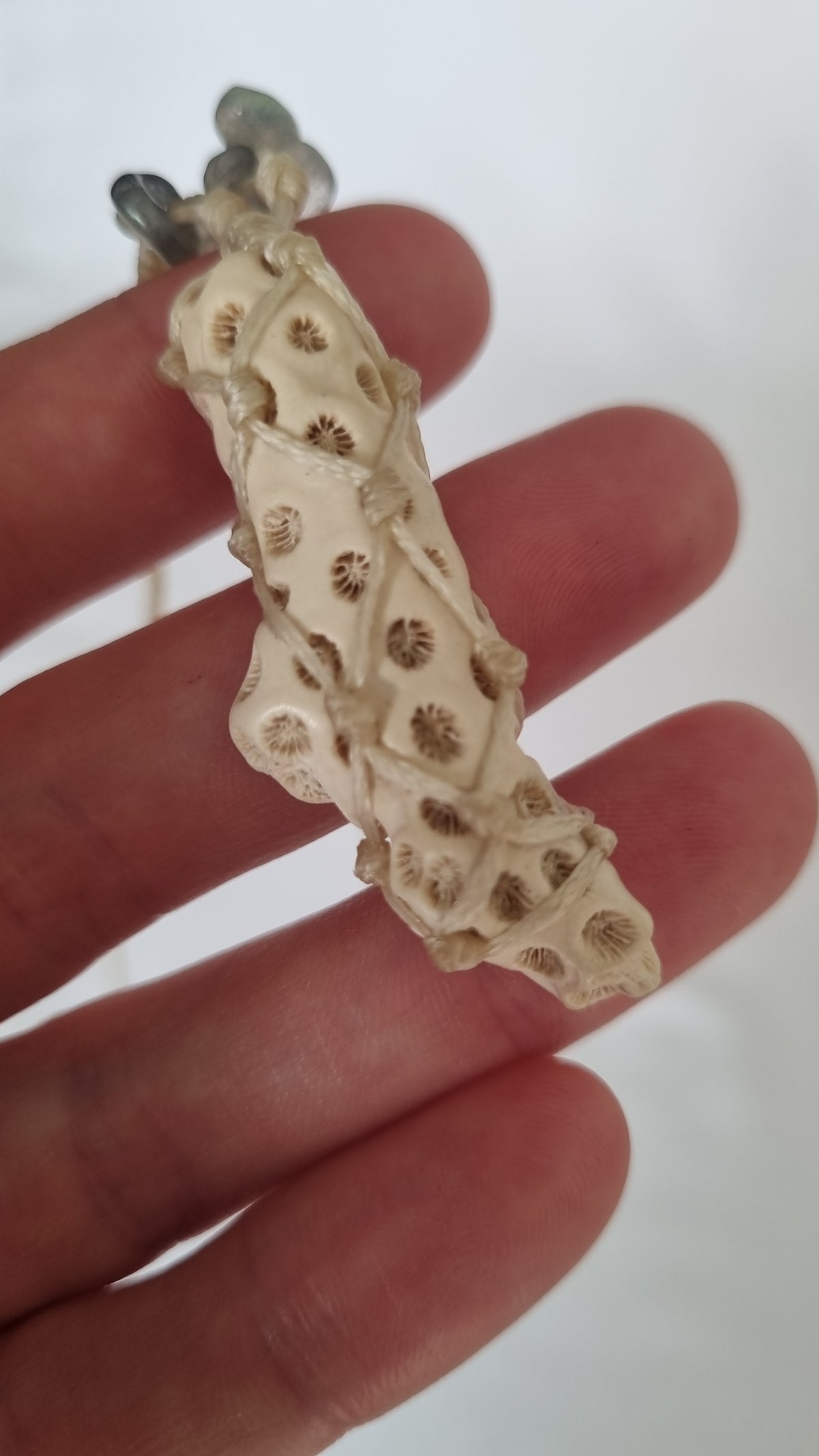 Coral handmade macramé necklace